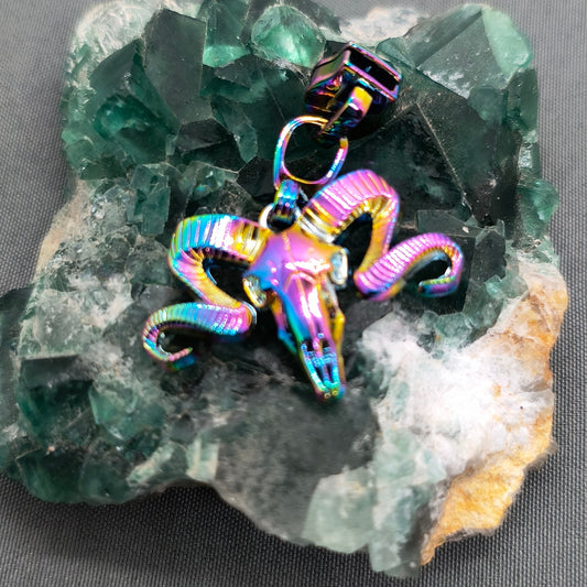 Ram Skull Rainbow Zipper Pulls