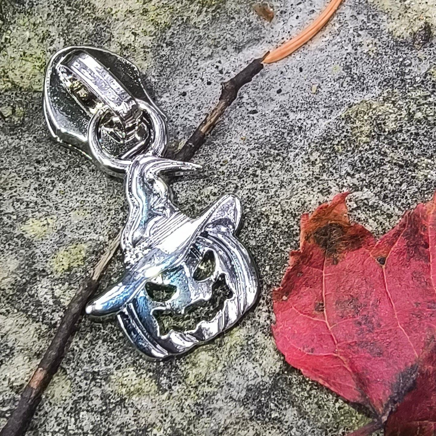 Witchy Jack-o-Lantern Silver Zipper Pulls (Flat Back)