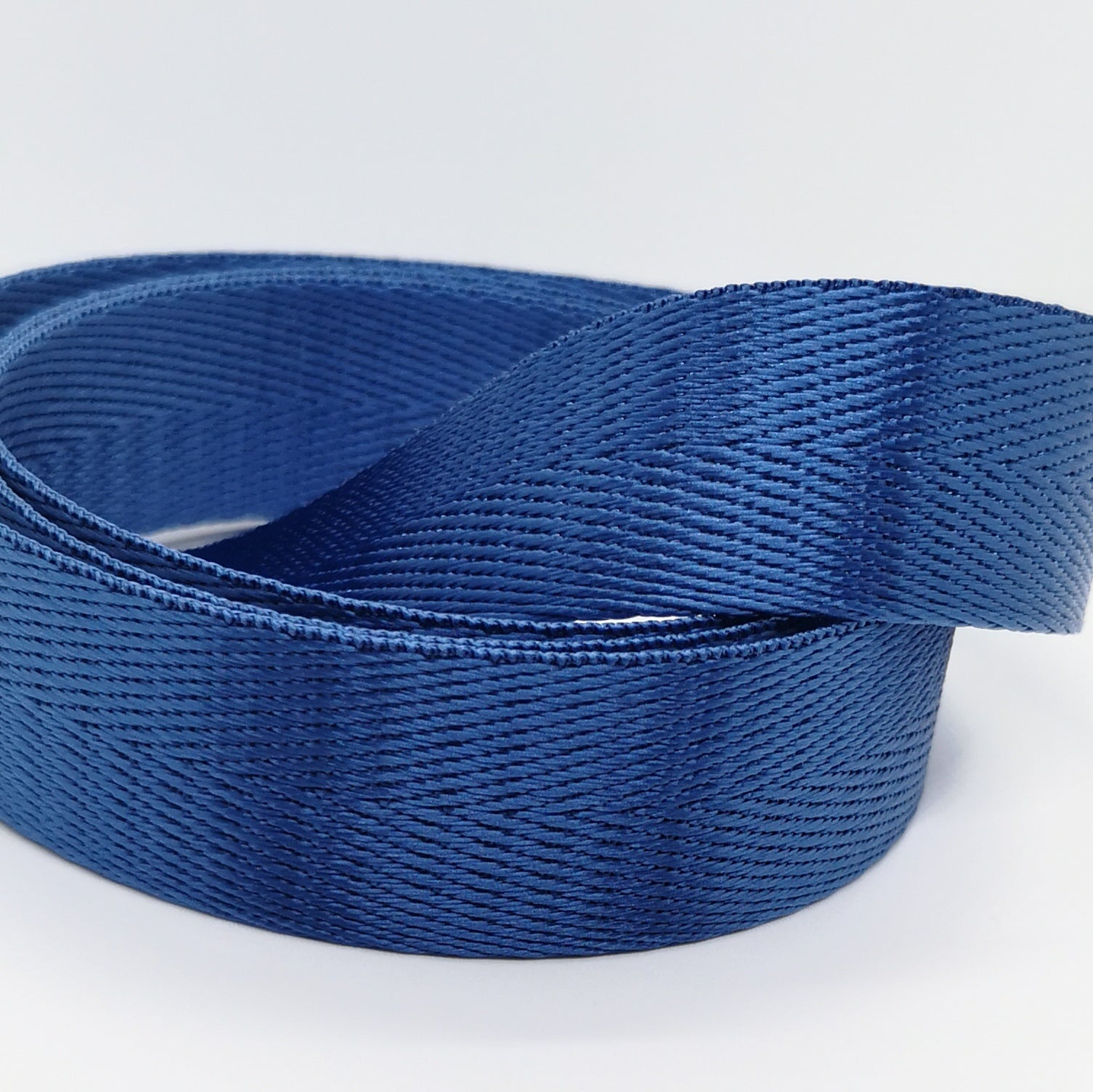 Webbing Thread 1