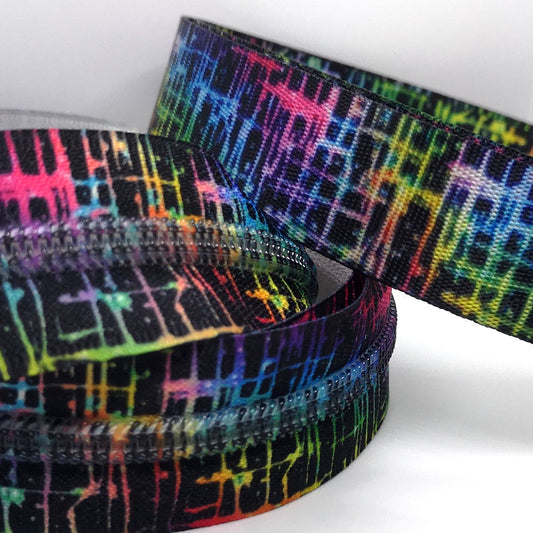 Rainbow Electric Crackle zipper tape with matching teeth