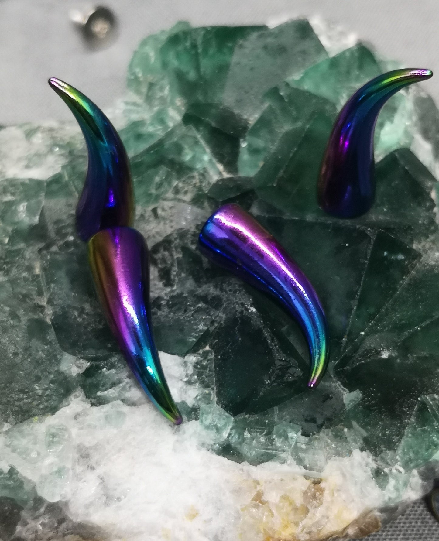 *NEW* Rainbow Eagle Claw Spike Studs