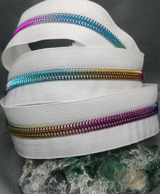 Rainbow on White Zipper Tape