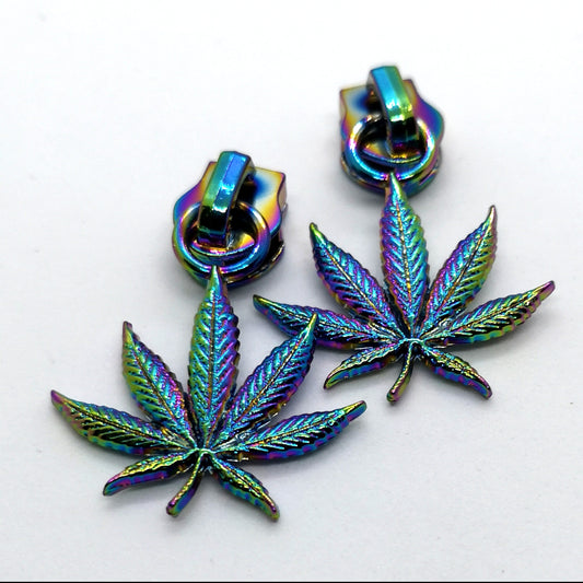 Rainbow Weed leaf Zipper Pull